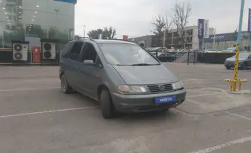 Volkswagen Sharan 1996 года за 1 600 000 тг. в Алматы фото 2
