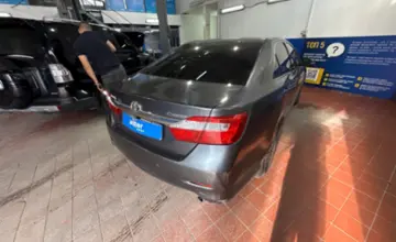 Toyota Camry 2013 года за 9 500 000 тг. в Астана