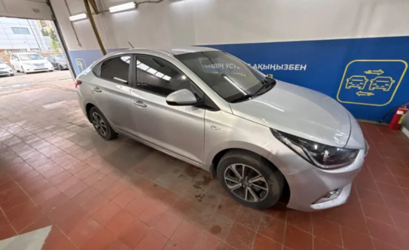 Hyundai Accent 2018 года за 6 500 000 тг. в Астана фото 4