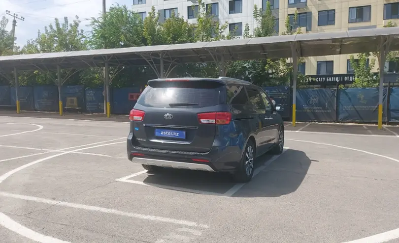 Kia Carnival 2016 года за 10 500 000 тг. в Алматы фото 3