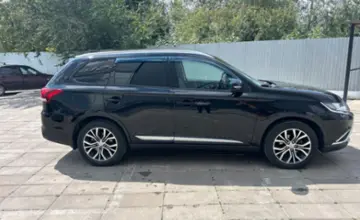 Mitsubishi Outlander 2018 года за 9 000 000 тг. в Уральск фото 4