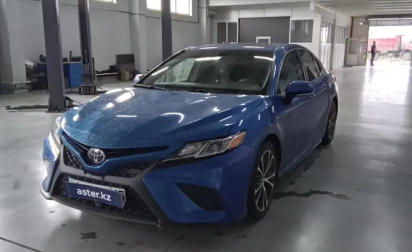 Toyota Camry 2018 года за 12 800 000 тг. в Петропавловск