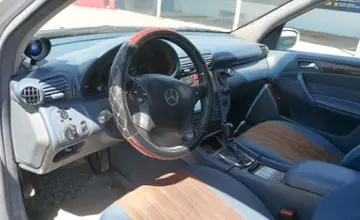 Mercedes-Benz C-Класс 2002 года за 3 500 000 тг. в Шымкент фото 4