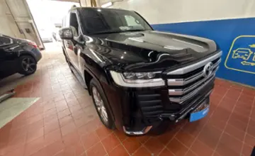 Toyota Land Cruiser 2023 года за 56 000 000 тг. в Астана фото 3