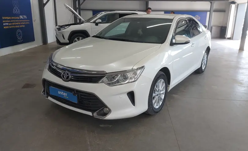 Toyota Camry 2015 года за 10 000 000 тг. в Астана