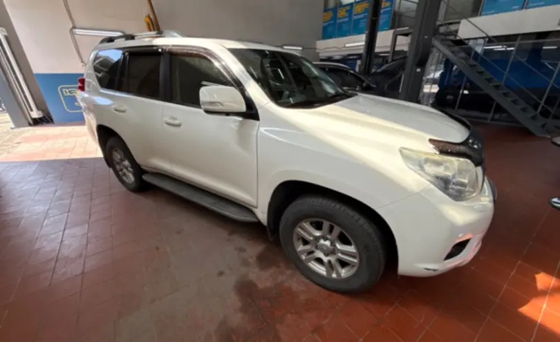 Toyota Land Cruiser Prado 2013 года за 21 000 000 тг. в Астана фото 4
