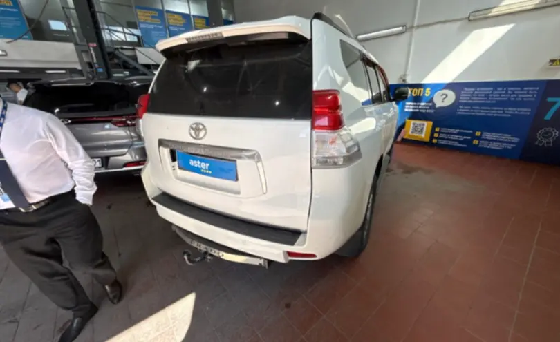 Toyota Land Cruiser Prado 2013 года за 21 000 000 тг. в Астана фото 5