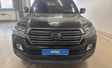 Toyota Land Cruiser 2018 года за 32 000 000 тг. в Астана фото 2