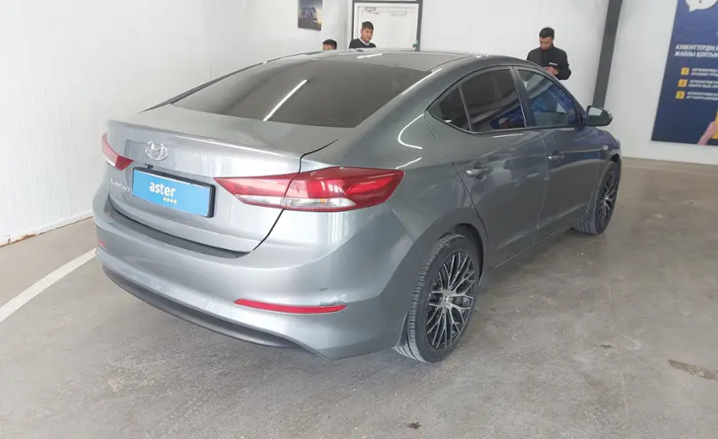 Hyundai Elantra 2018 года за 7 500 000 тг. в Астана фото 3