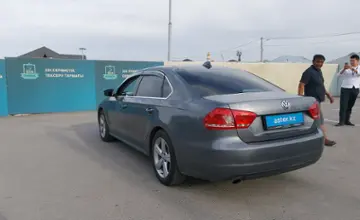 Volkswagen Passat 2015 года за 6 500 000 тг. в Шымкент фото 4
