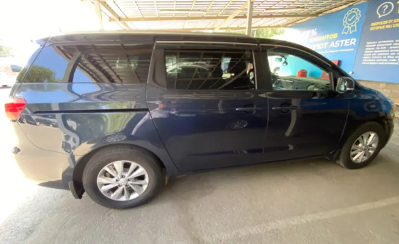 Kia Sedona 2016 года за 12 500 000 тг. в Алматы фото 4