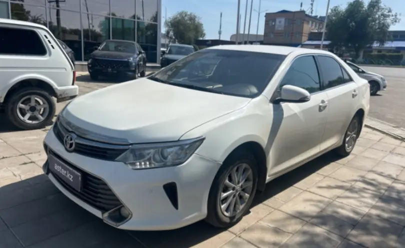 Toyota Camry 2015 года за 9 600 000 тг. в Уральск