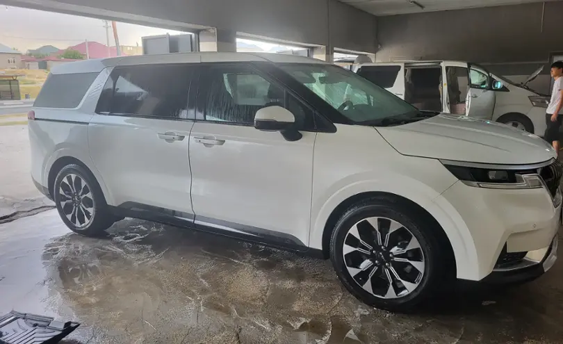 Kia Carnival 2021 года за 22 000 000 тг. в Шымкент