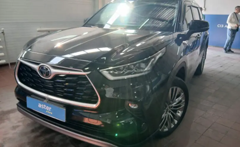 Toyota Highlander 2023 года за 25 000 000 тг. в Астана
