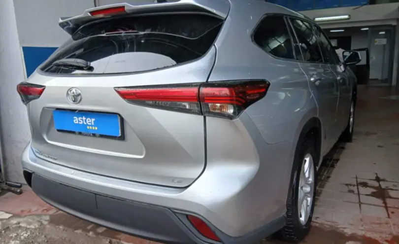 Toyota Highlander 2022 года за 25 000 000 тг. в Астана фото 5