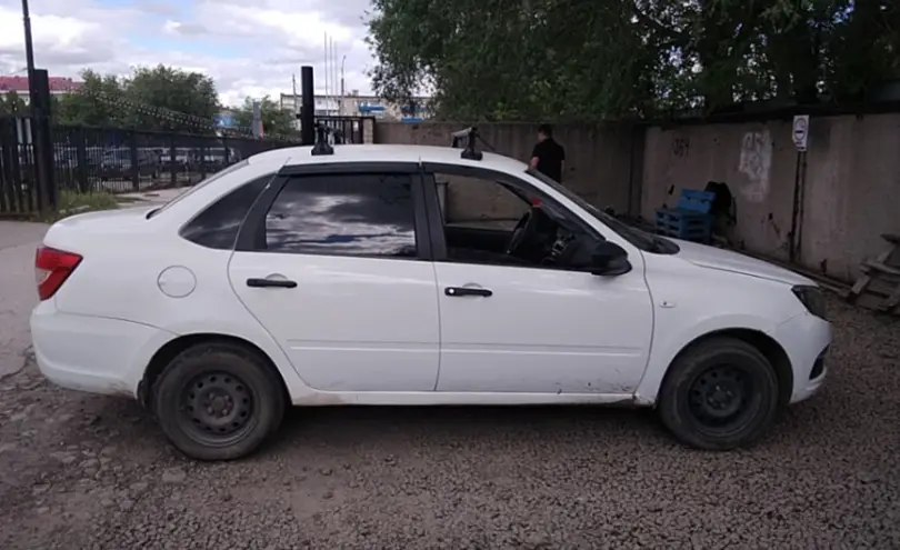 LADA (ВАЗ) Granta 2019 года за 3 300 000 тг. в Актобе фото 4