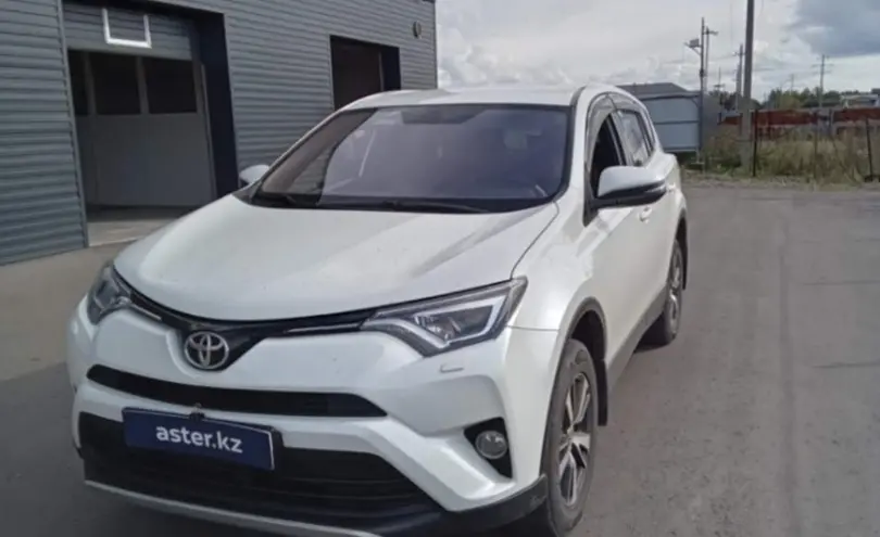 Toyota RAV4 2016 года за 11 500 000 тг. в Петропавловск