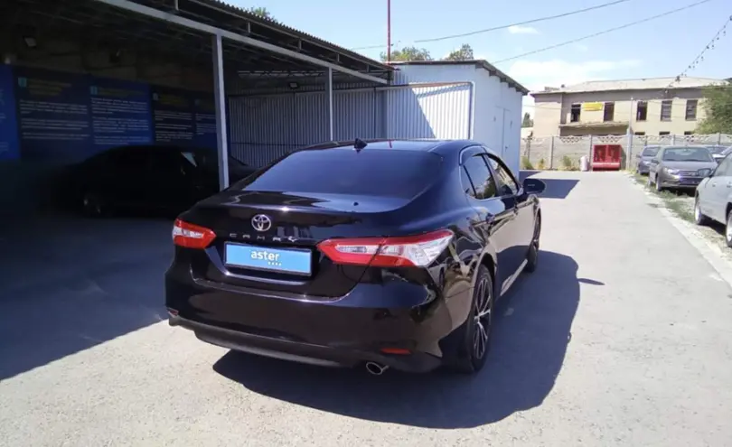 Toyota Camry 2019 года за 11 000 000 тг. в Тараз фото 5
