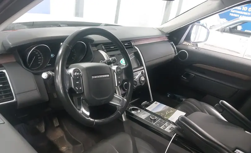 Land Rover Discovery 2017 года за 16 000 000 тг. в Астана фото 5
