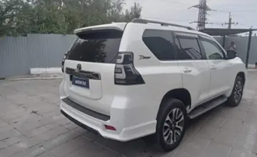 Toyota Land Cruiser Prado 2022 года за 29 500 000 тг. в Уральск