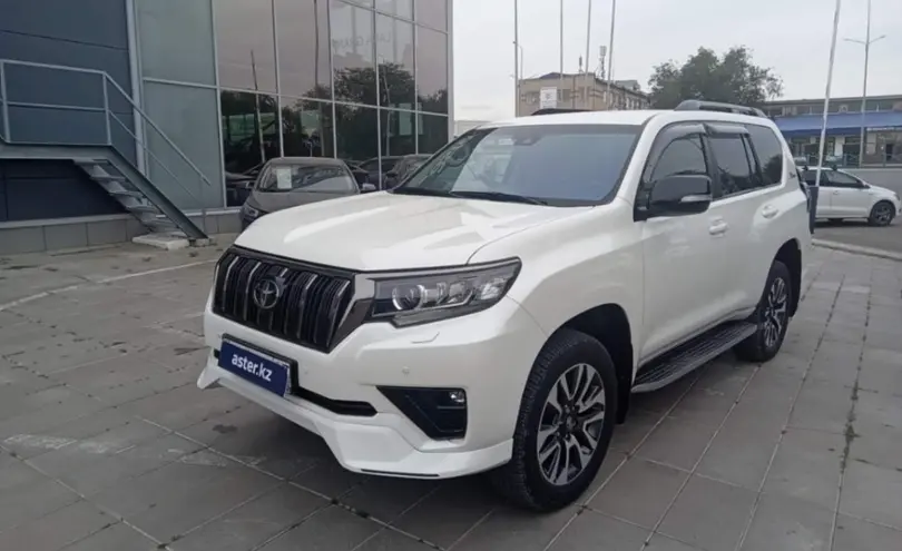 Toyota Land Cruiser Prado 2022 года за 29 500 000 тг. в Уральск