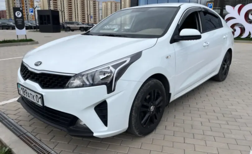 Kia Rio 2020 года за 8 000 000 тг. в Астана