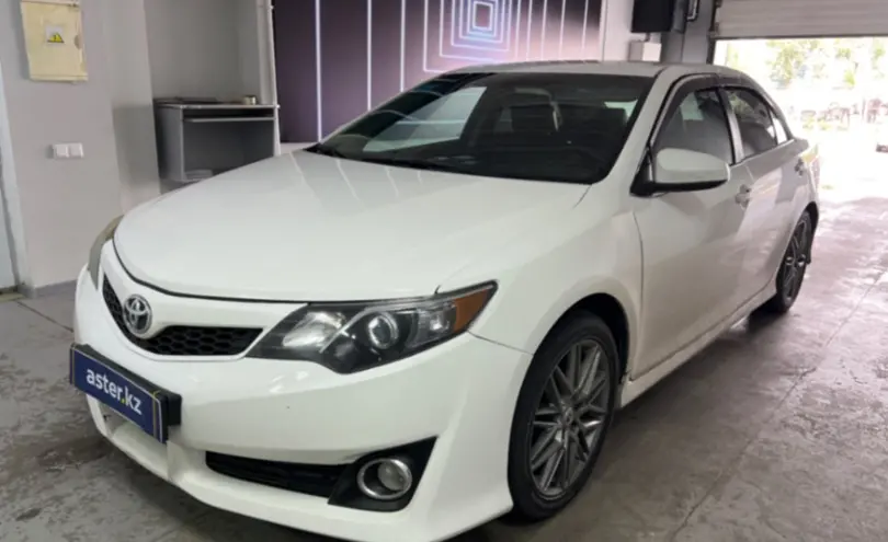 Toyota Camry 2013 года за 8 300 000 тг. в Павлодар