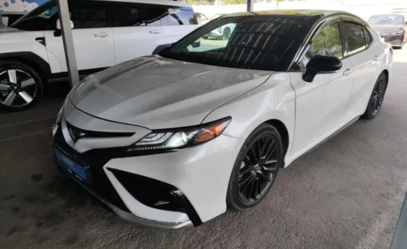 Toyota Camry 2021 года за 9 500 000 тг. в Алматы