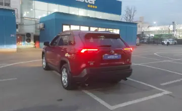 Toyota RAV4 2021 года за 10 500 000 тг. в Алматы фото 4