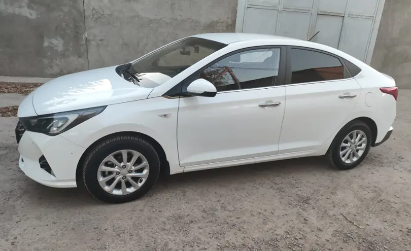 Hyundai Solaris 2021 года за 8 000 000 тг. в Шымкент