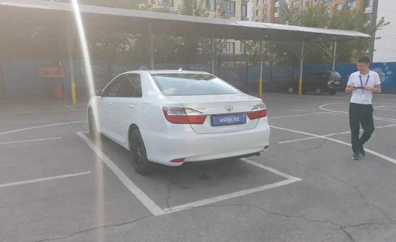 Toyota Camry 2017 года за 12 000 000 тг. в Алматы фото 4