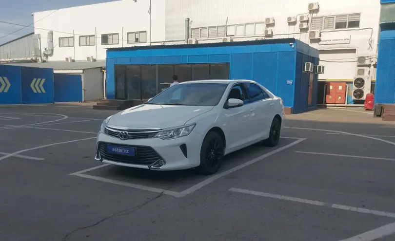 Toyota Camry 2017 года за 12 000 000 тг. в Алматы