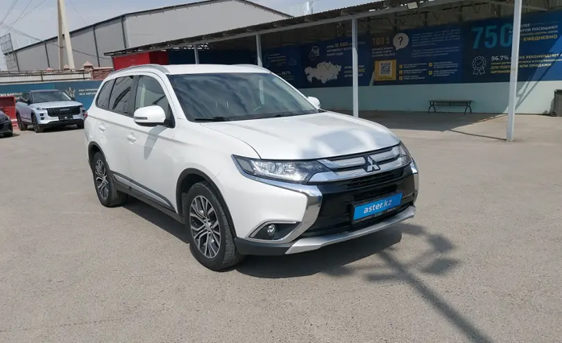 Mitsubishi Outlander 2018 года за 9 800 000 тг. в Шымкент фото 2