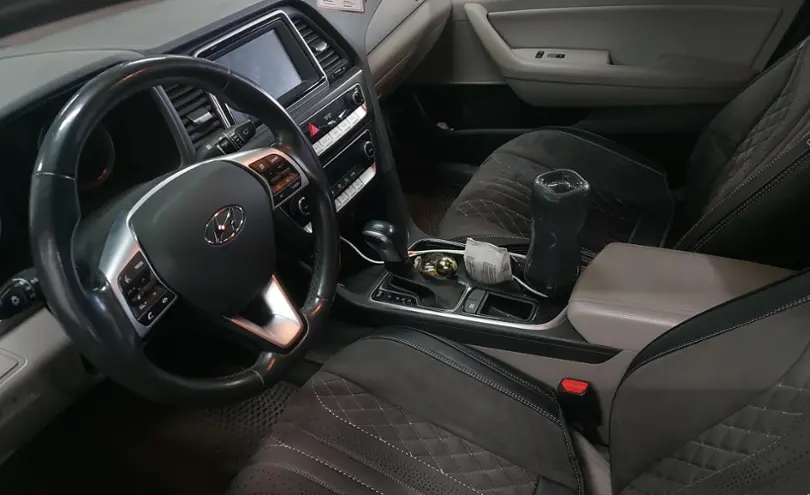Hyundai Sonata 2018 года за 8 500 000 тг. в Астана фото 5