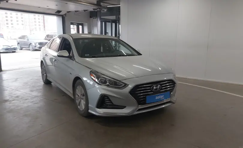 Hyundai Sonata 2018 года за 8 500 000 тг. в Астана фото 2