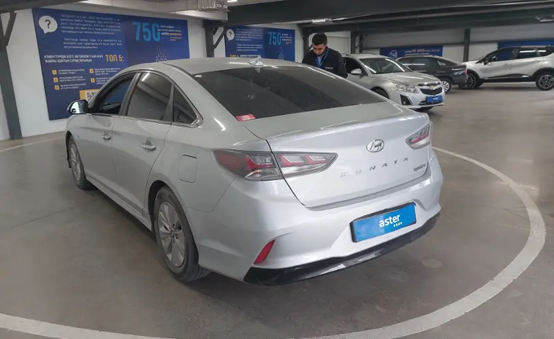 Hyundai Sonata 2018 года за 8 500 000 тг. в Астана фото 4