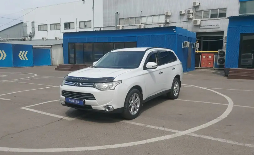 Mitsubishi Outlander 2012 года за 7 350 000 тг. в Алматы