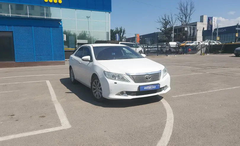 Toyota Camry 2013 года за 9 400 000 тг. в Алматы фото 2
