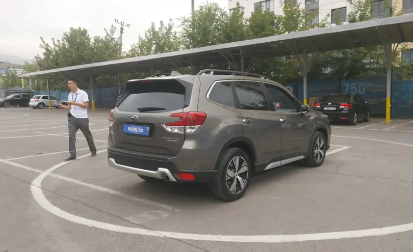 Subaru Forester 2018 года за 12 500 000 тг. в Алматы фото 3