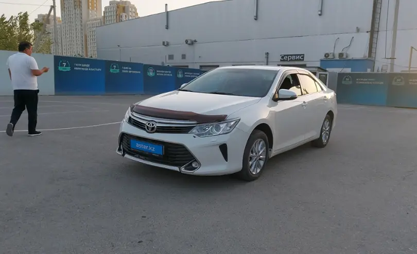 Toyota Camry 2017 года за 10 800 000 тг. в Шымкент