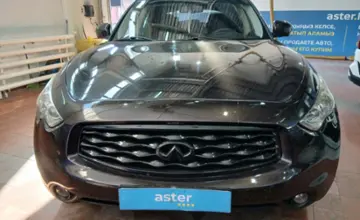 Infiniti FX 2009 года за 9 000 000 тг. в Астана фото 2
