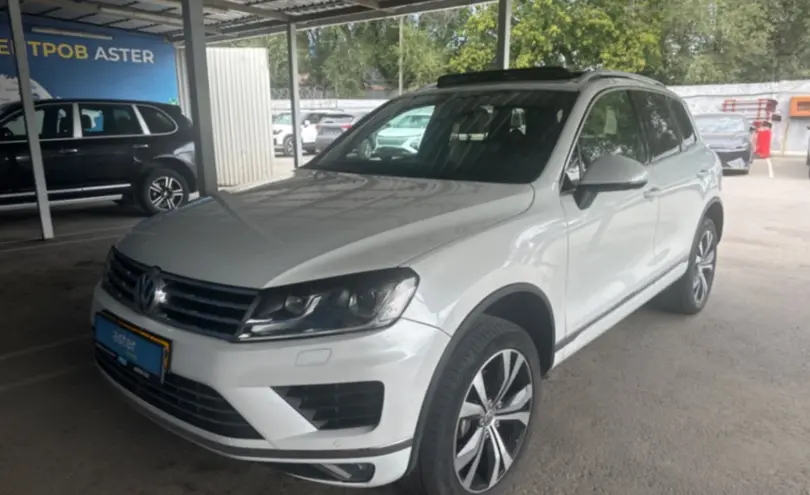 Volkswagen Touareg 2015 года за 14 500 000 тг. в Алматы