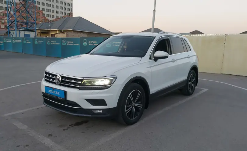 Volkswagen Tiguan 2018 года за 7 300 000 тг. в Шымкент