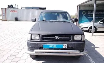 Toyota Hilux 2000 года за 2 500 000 тг. в Караганда фото 2