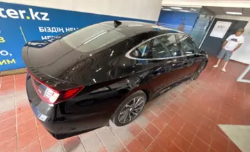 Hyundai Sonata 2021 года за 12 500 000 тг. в Астана фото 4