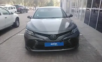 Toyota Camry 2020 года за 13 500 000 тг. в Актобе фото 2
