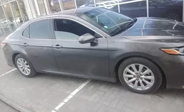 Toyota Camry 2020 года за 13 500 000 тг. в Актобе фото 4