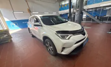 Toyota RAV4 2017 года за 12 300 000 тг. в Астана фото 3