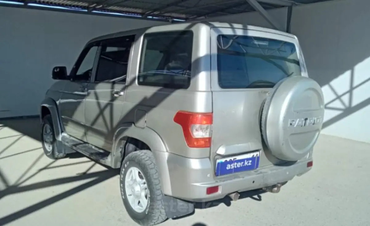 UAZ Patriot 2014