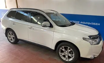 Mitsubishi Outlander 2012 года за 8 000 000 тг. в Астана фото 4